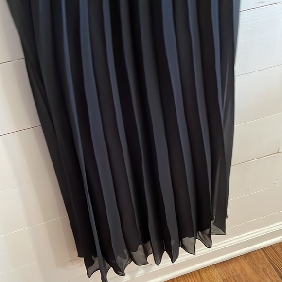 Bisou Bisou Black Long Pleated Chiffon Maxi Dress with Jeweled Top, Size 4 - Picture 6 of 8